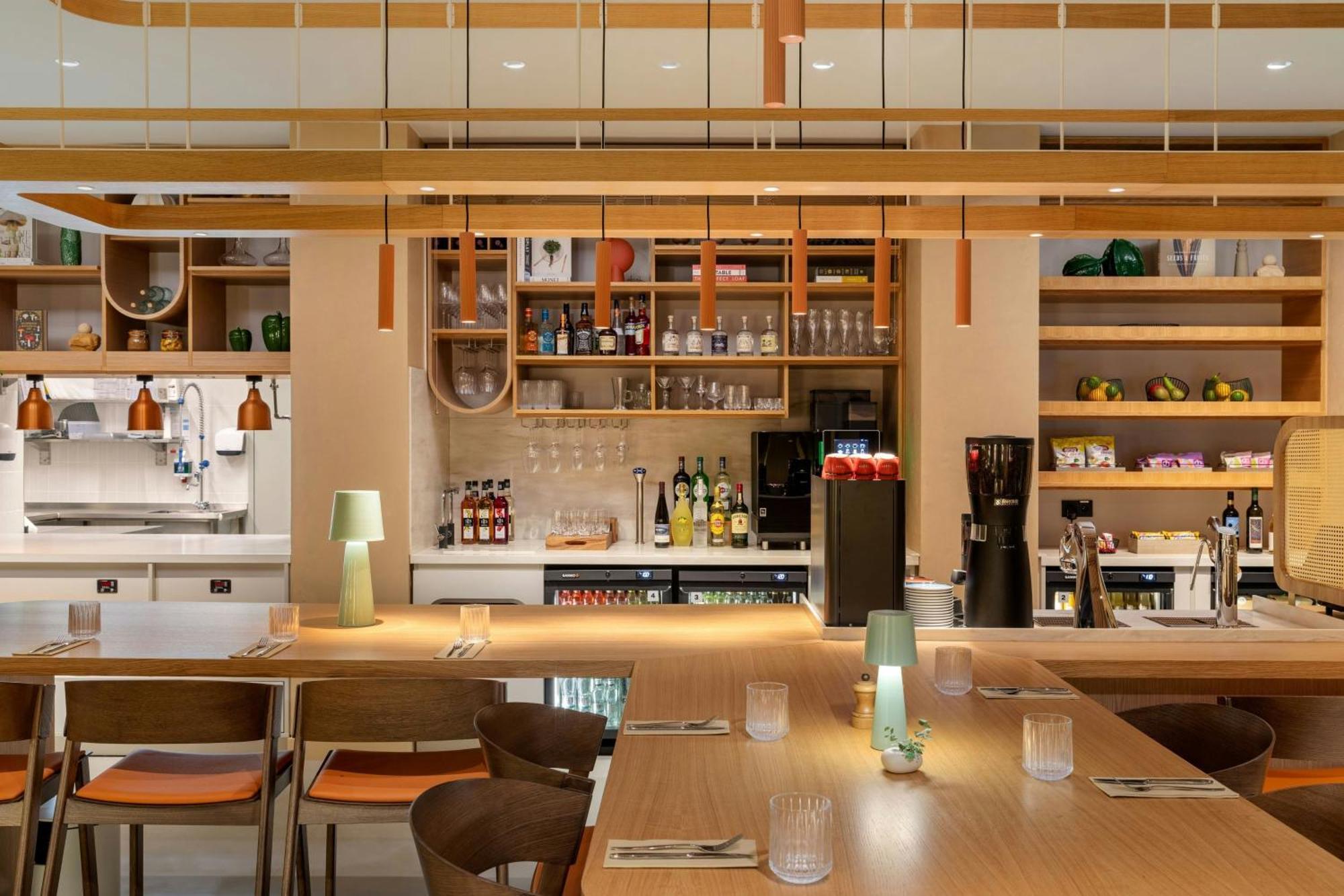 Element By Westin Wroclaw Hotel Bagian luar foto