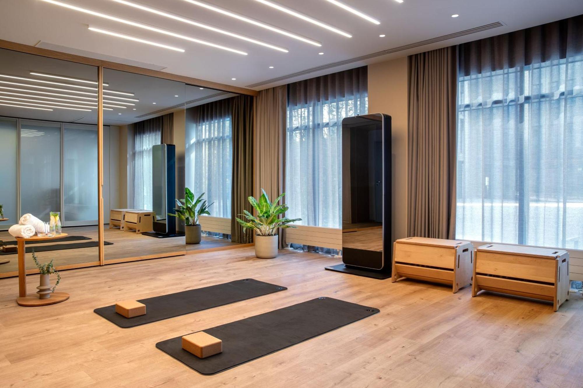 Element By Westin Wroclaw Hotel Bagian luar foto