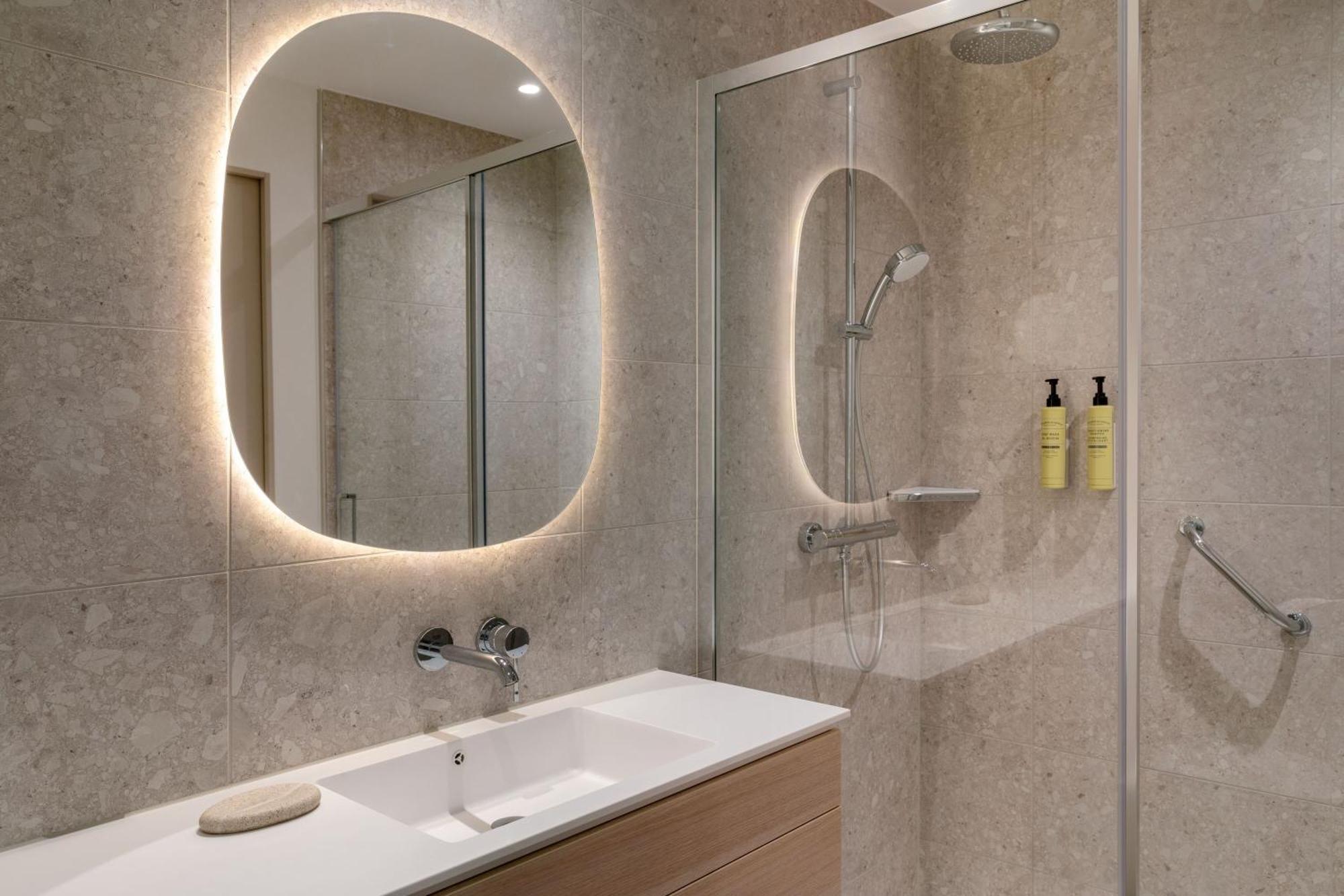Element By Westin Wroclaw Hotel Bagian luar foto