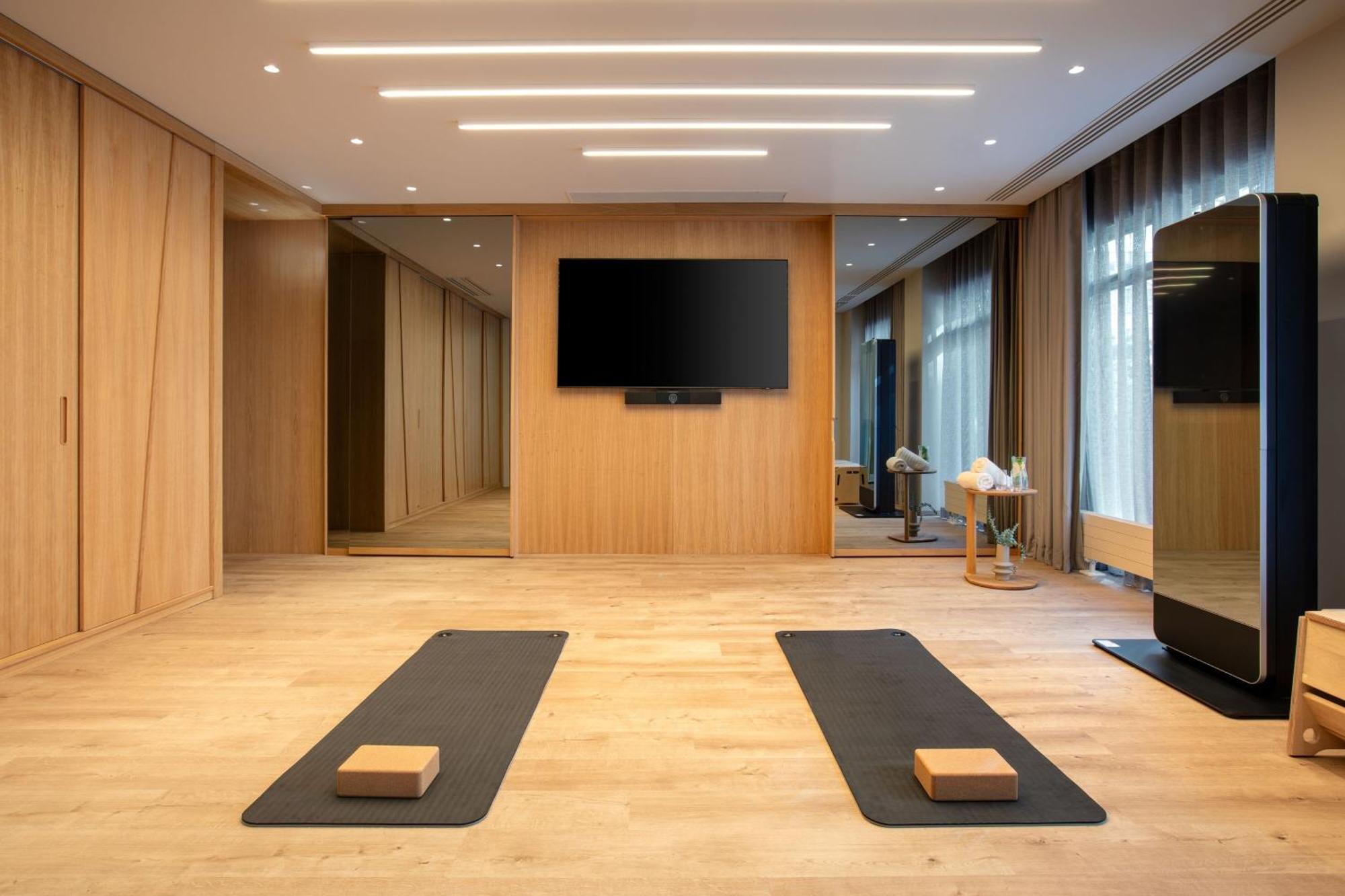 Element By Westin Wroclaw Hotel Bagian luar foto