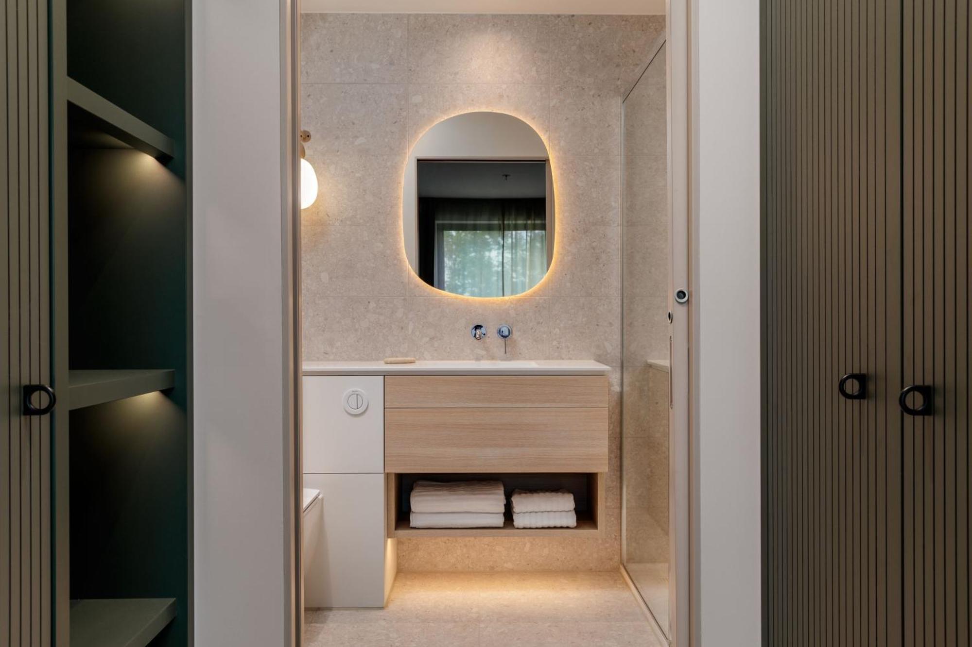 Element By Westin Wroclaw Hotel Bagian luar foto