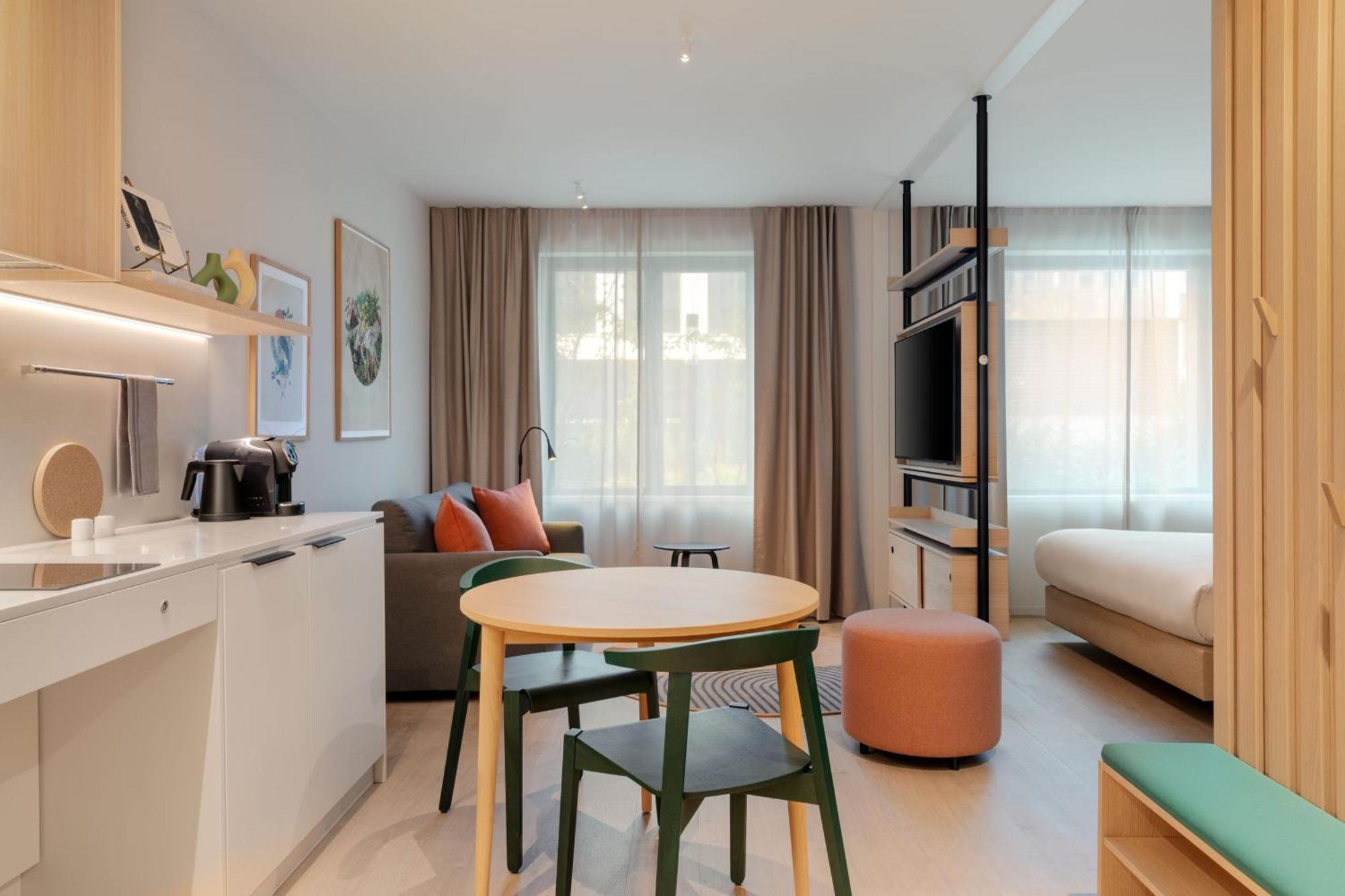 Element By Westin Wroclaw Hotel Bagian luar foto